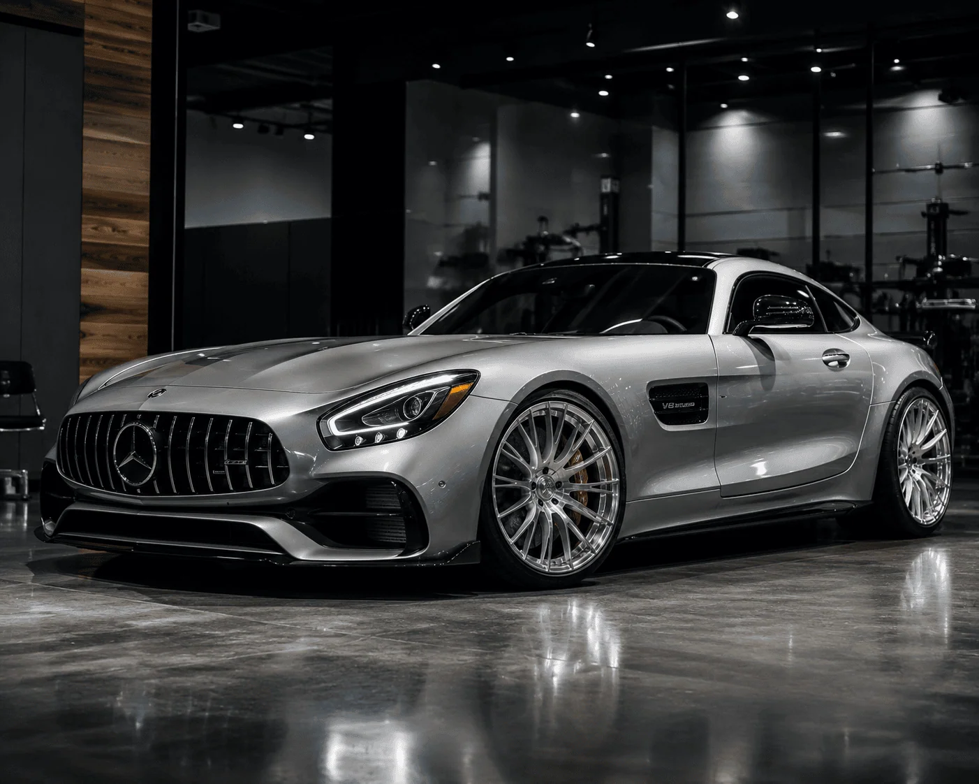 Mercedes-AMG GT with polished silver multi-spoke forged wheels