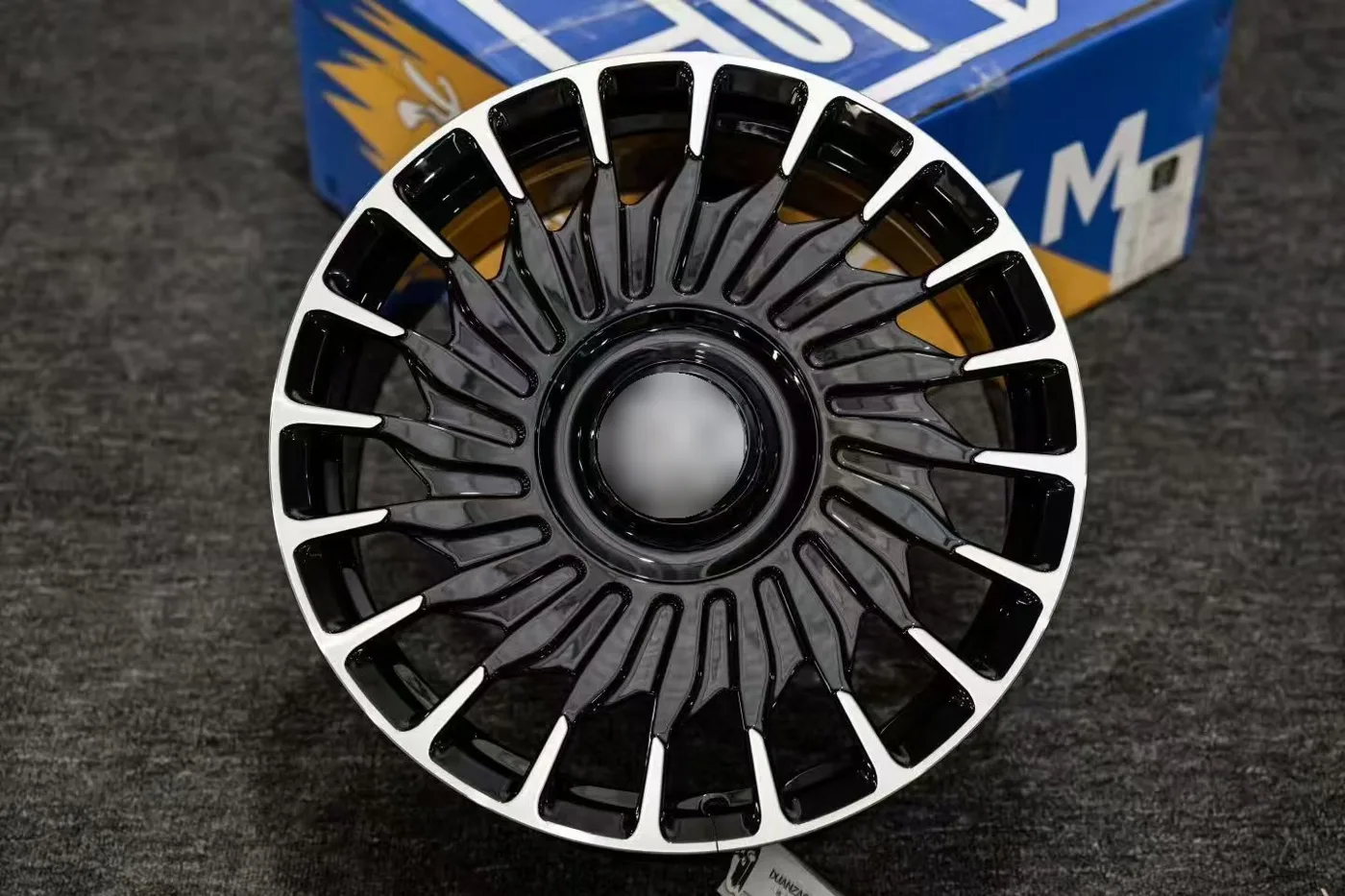 Gloss black multi-spoke with machined face – built for Mercedes-Benz fitment